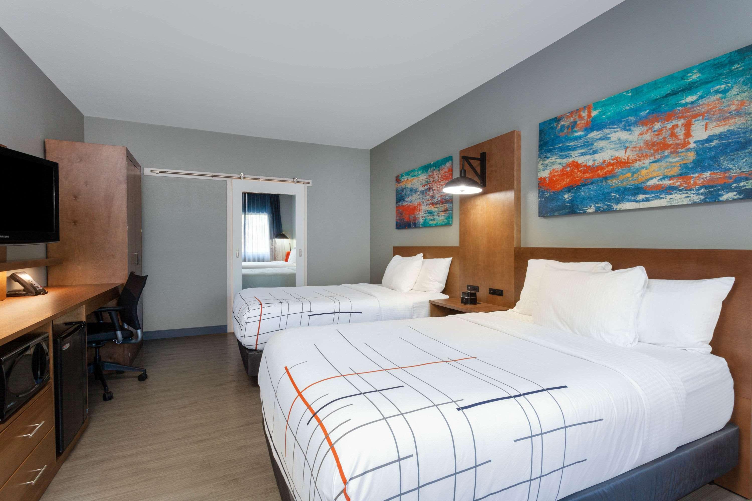 La Quinta By Wyndham Ft. Myers - Sanibel Gateway Hotel Fort Myers Exterior foto