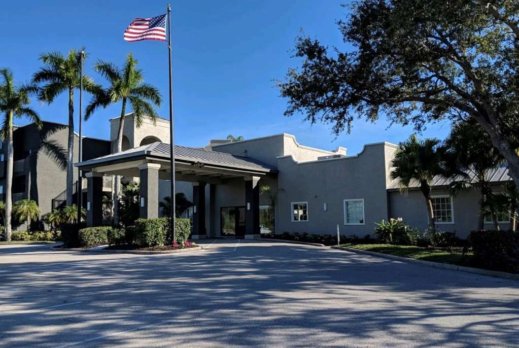 La Quinta By Wyndham Ft. Myers - Sanibel Gateway Hotel Fort Myers Exterior foto