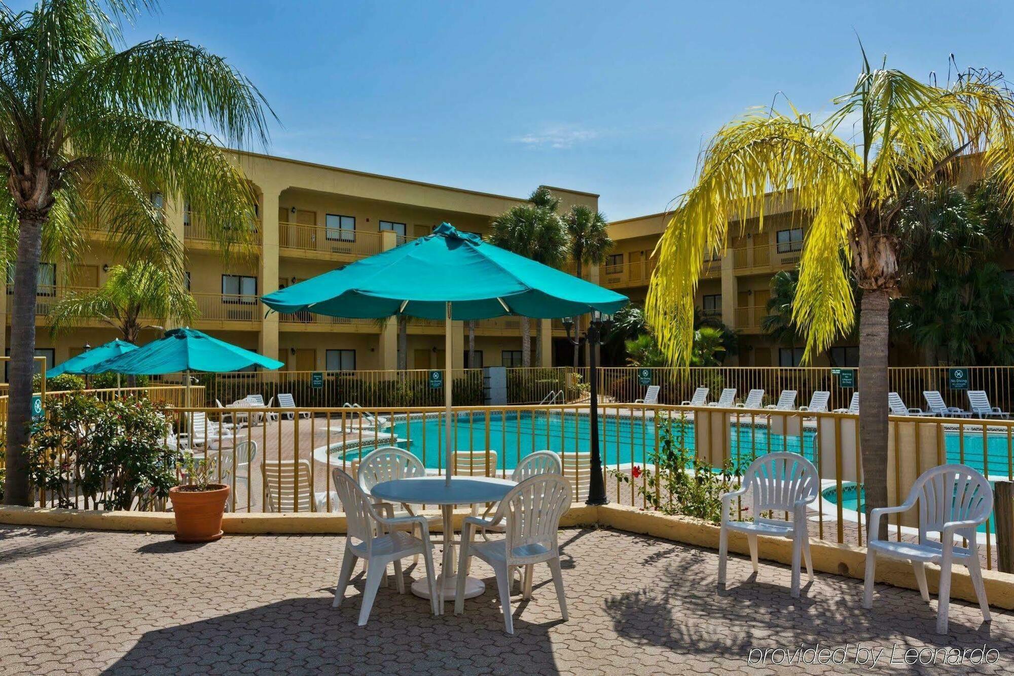 La Quinta By Wyndham Ft. Myers - Sanibel Gateway Hotel Fort Myers Exterior foto